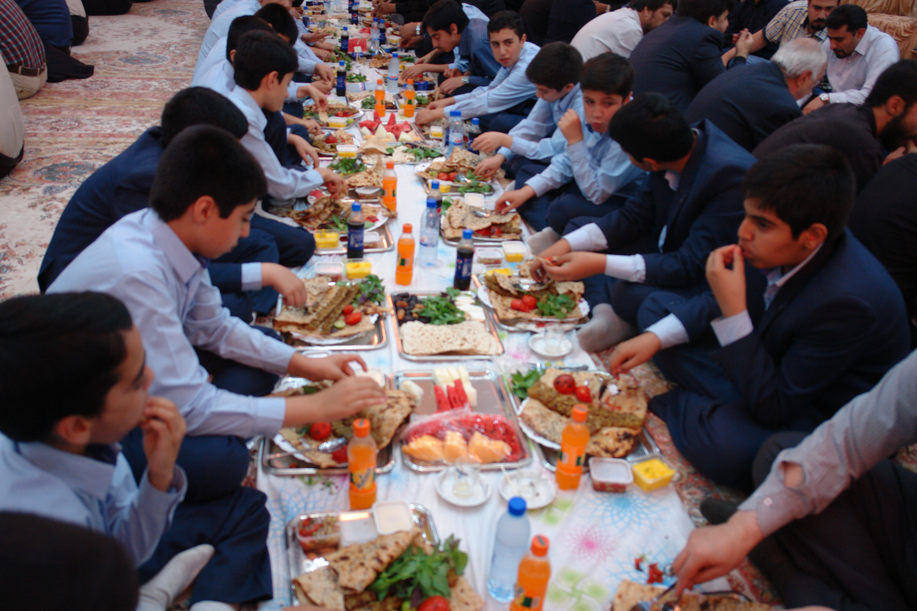 مراسم افطاری در دار السیاده حضرت زهرا (س)